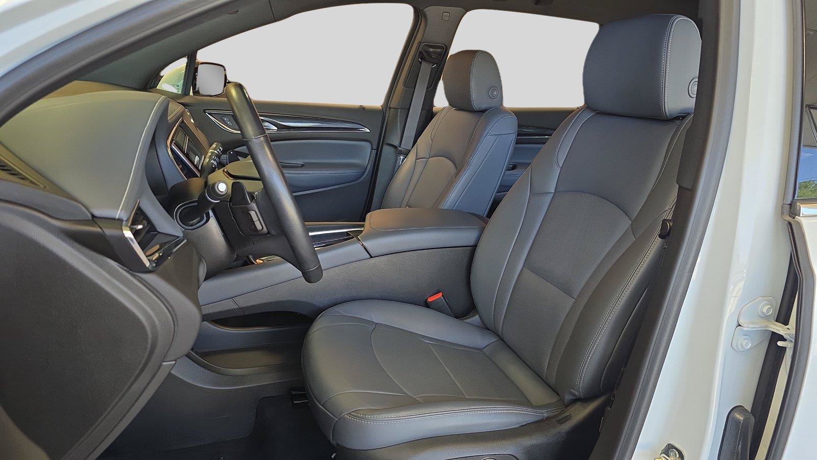 Used 2024 Buick Enclave Essence FWD image 11