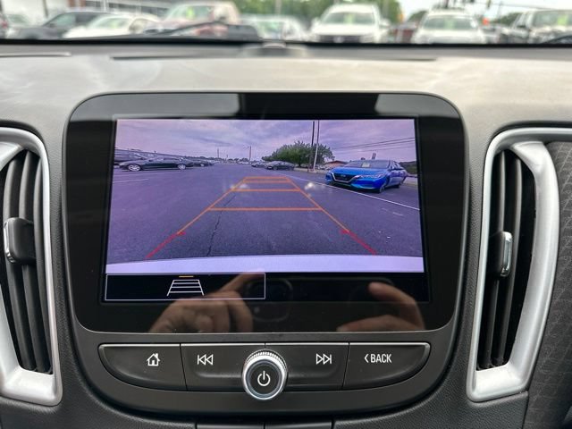 Used 2024 Chevrolet Malibu LT FWD image 18