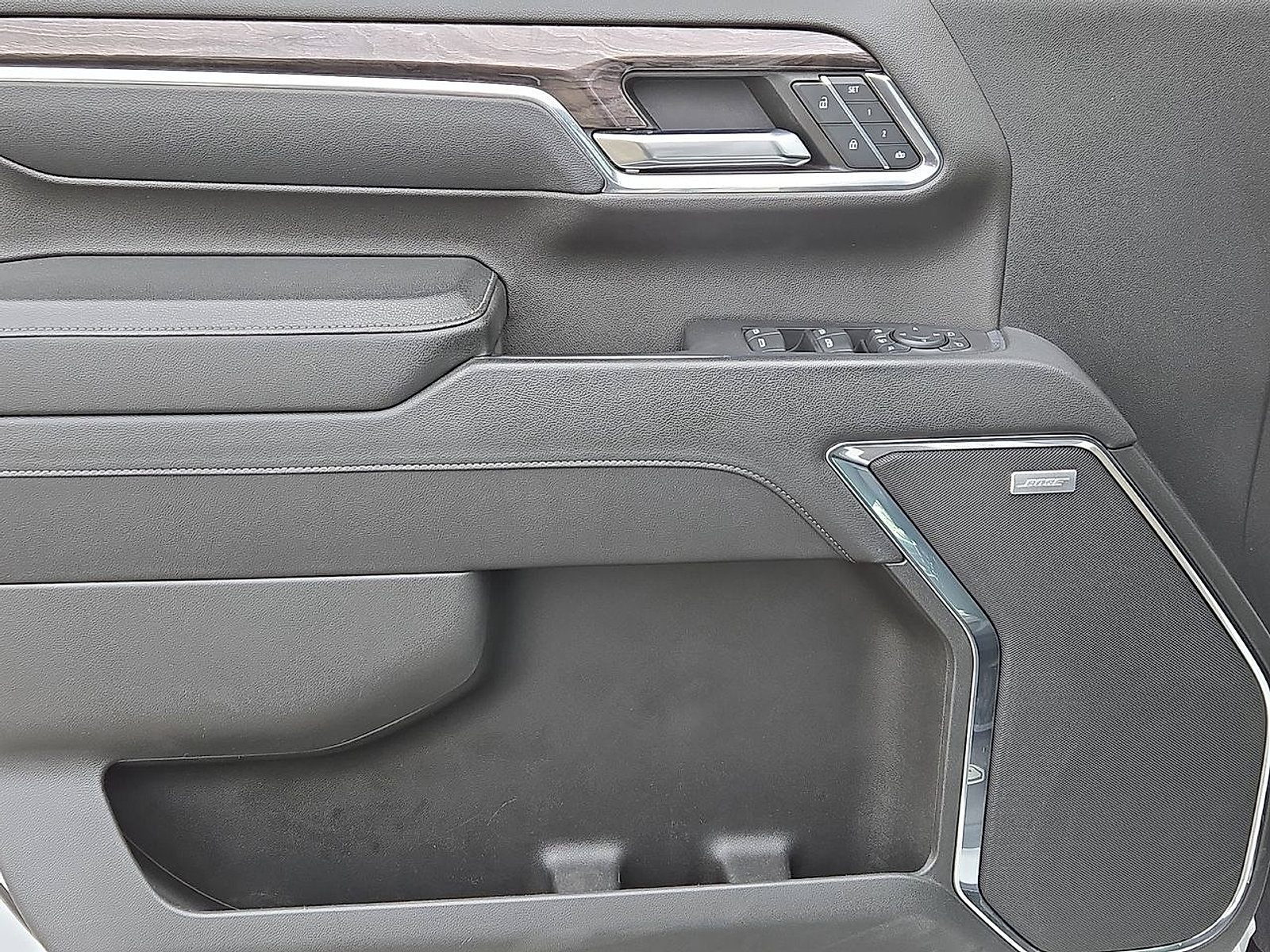 Certified 2024 Chevrolet Silverado 3500 LTZ w/ LTZ Plus Package image 10