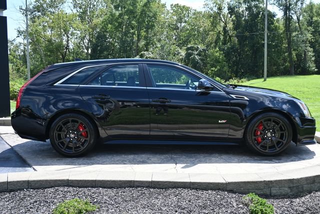 Used 2014 Cadillac CTS V RWD image 4