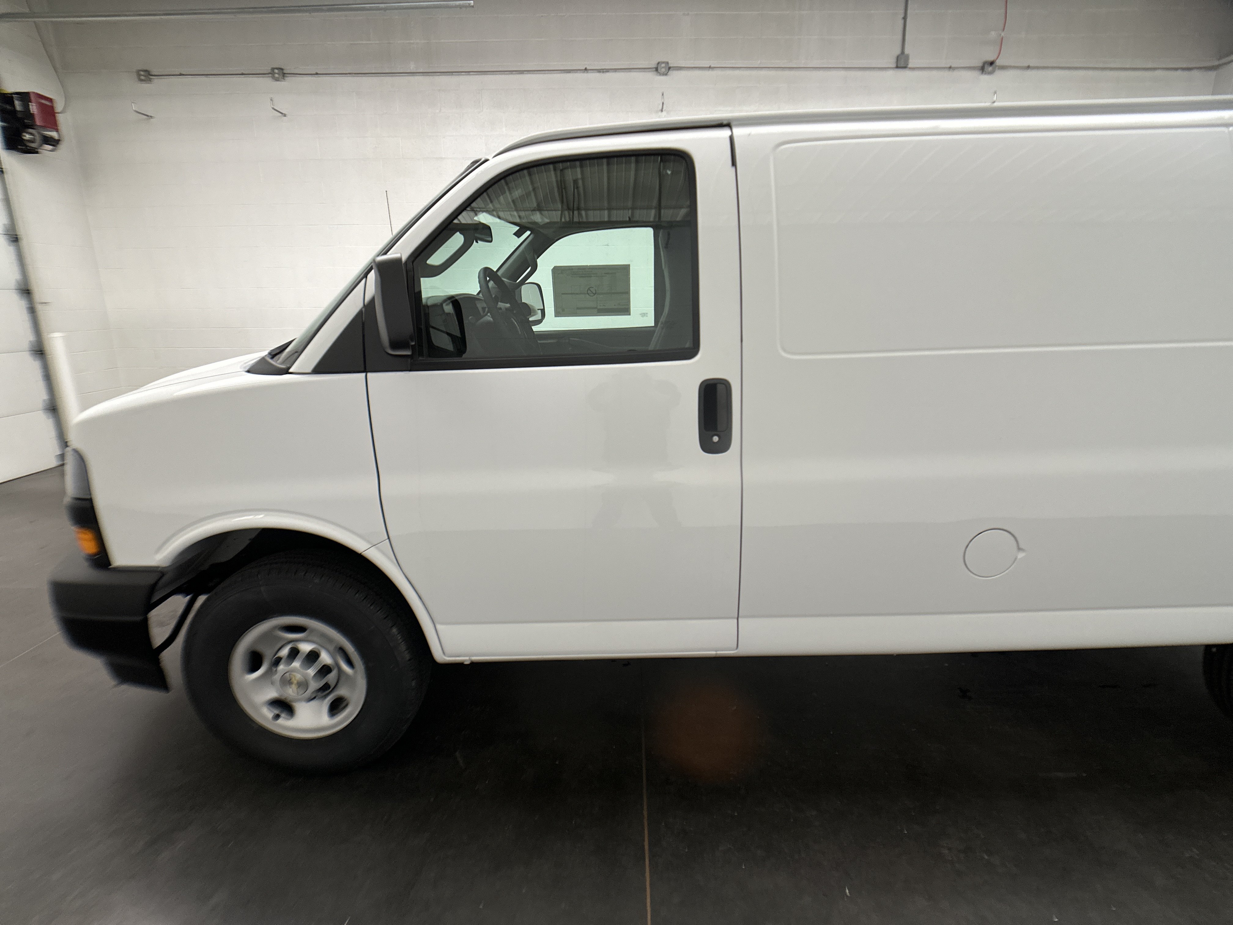 New 2026 Chevrolet Express 2500 w/ Driver Convenience Package RWD image 29