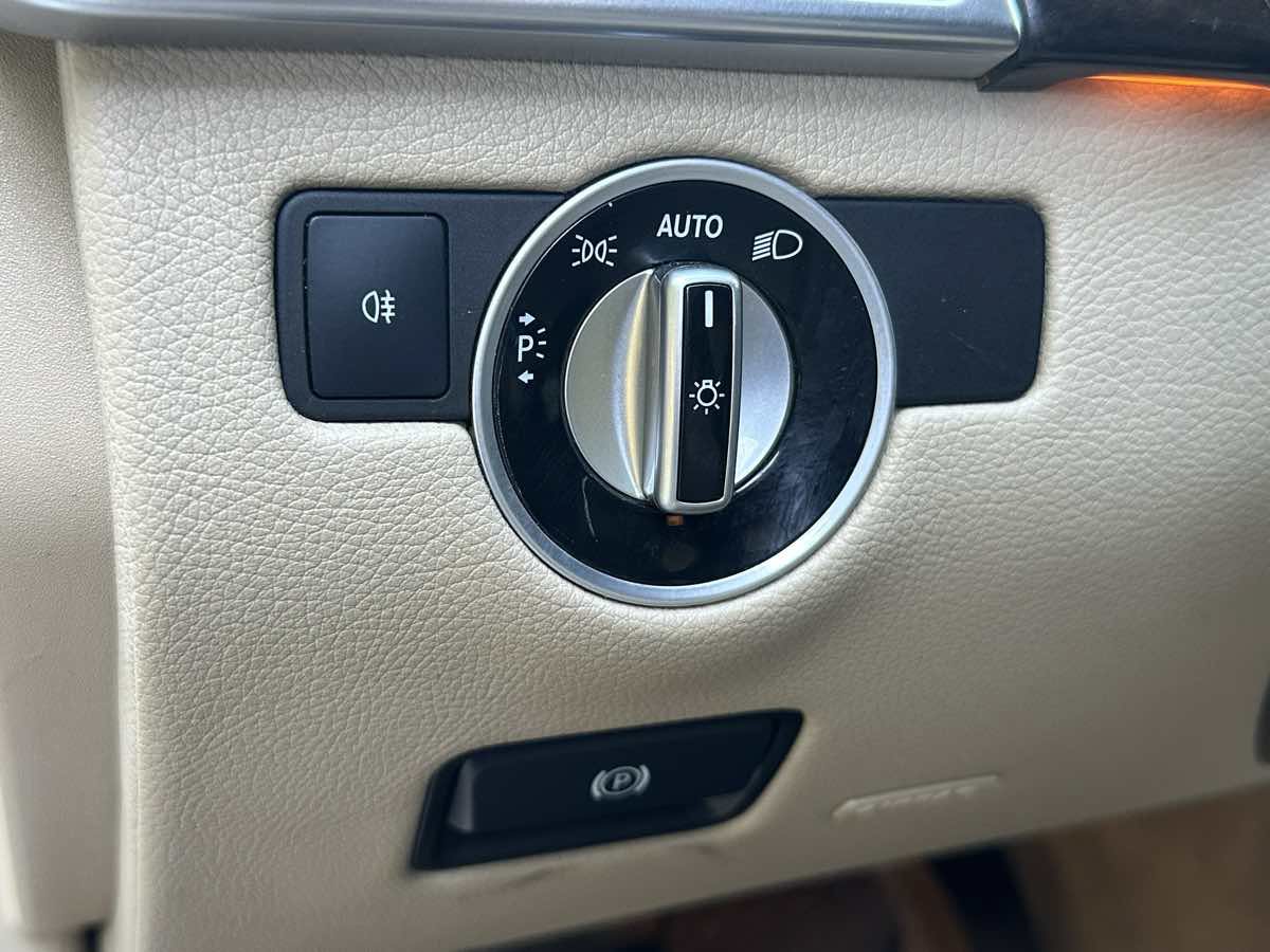 Used 2014 Mercedes-Benz ML 350 4MATIC w/ Premium 1 Package image 26