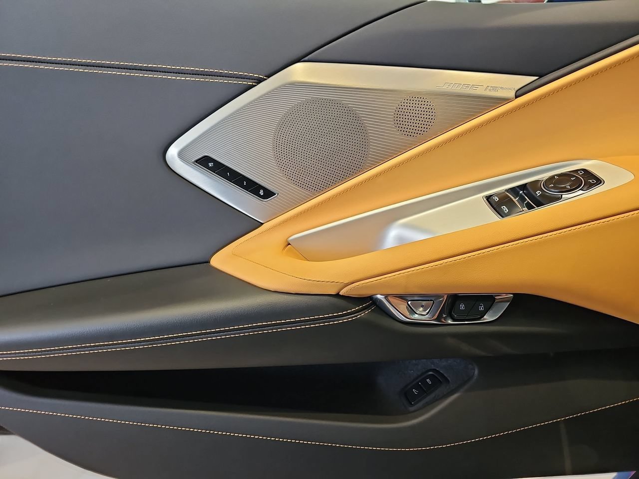 Certified 2021 Chevrolet Corvette Stingray Preferred Cpe w/ Z51 Performance Package RWD image 36