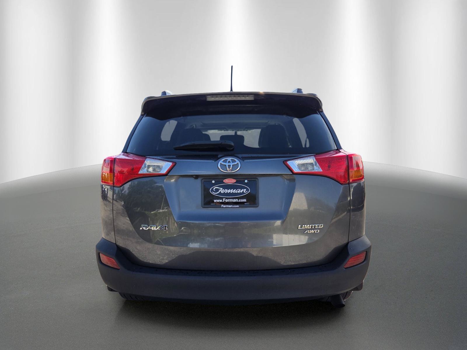 Used 2015 Toyota RAV4 Limited AWD/4WD image 6