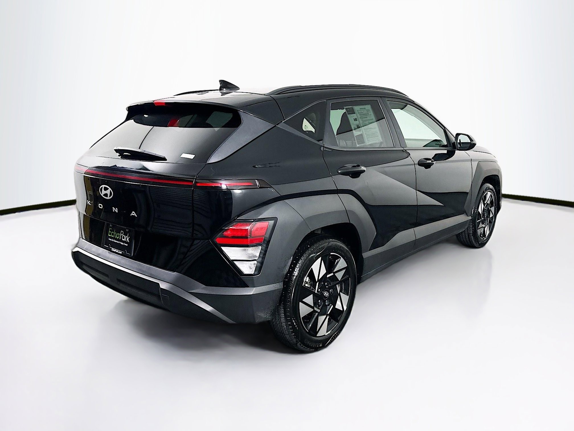 Used 2025 Hyundai Kona SEL image 9