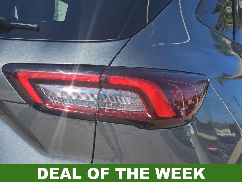Used 2025 Ford Escape Active image 39