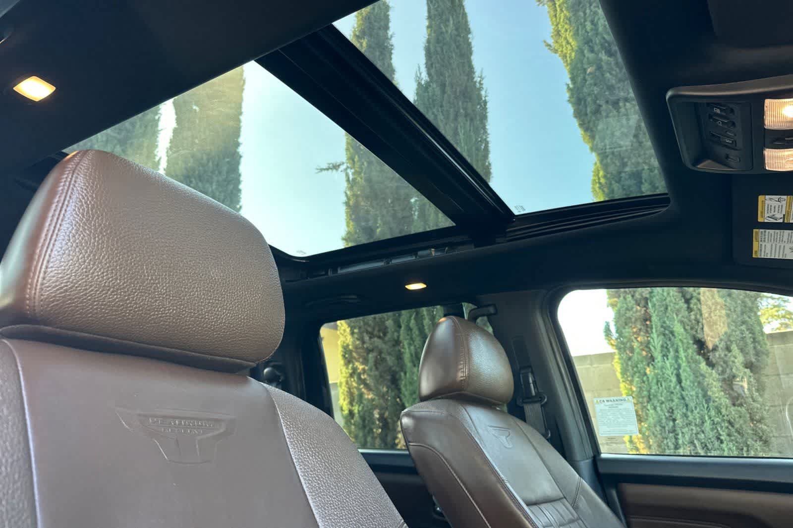 Used 2021 Nissan Titan Platinum Reserve w/ Moonroof Package RWD image 19