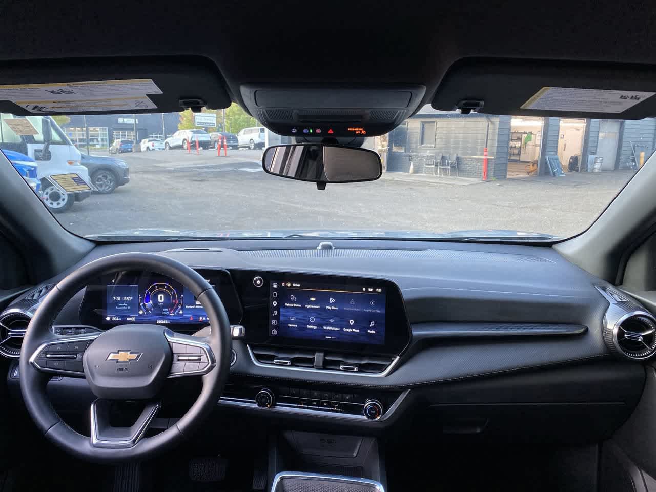 Used 2026 Chevrolet Equinox LT AWD/4WD image 12