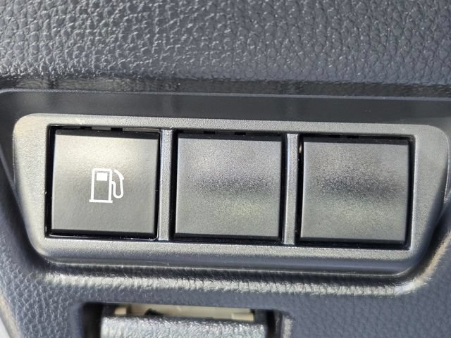Used 2023 Toyota Prius XLE FWD image 23