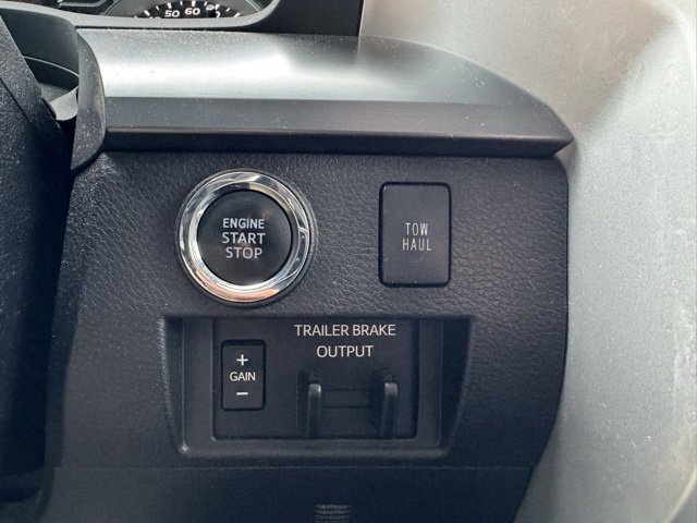 Used 2020 Toyota Tundra Platinum image 28