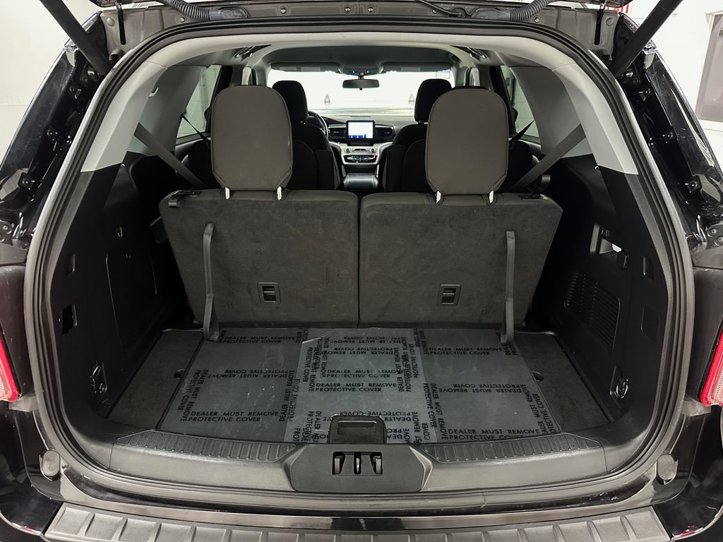 Used 2022 Ford Explorer XLT AWD/4WD image 36