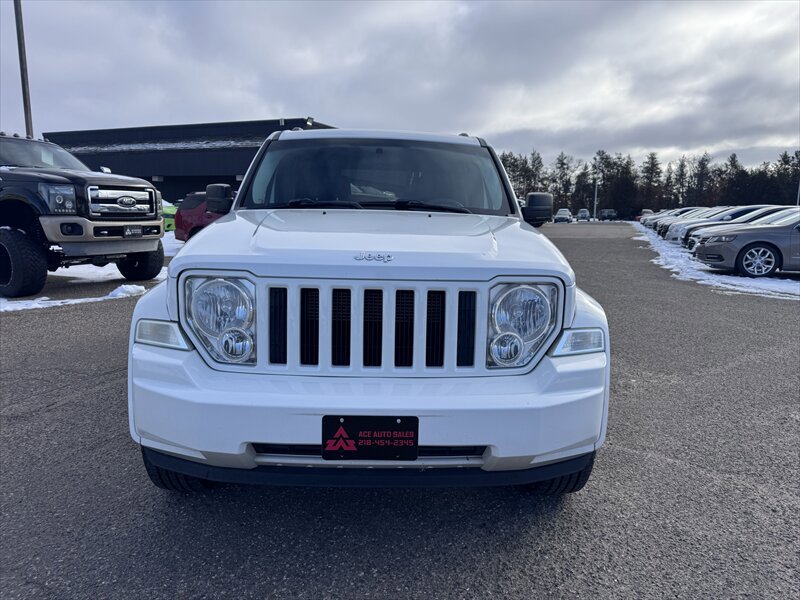 Used 2010 Jeep Liberty Sport w/ Popular Equipment Group AWD/4WD image 7