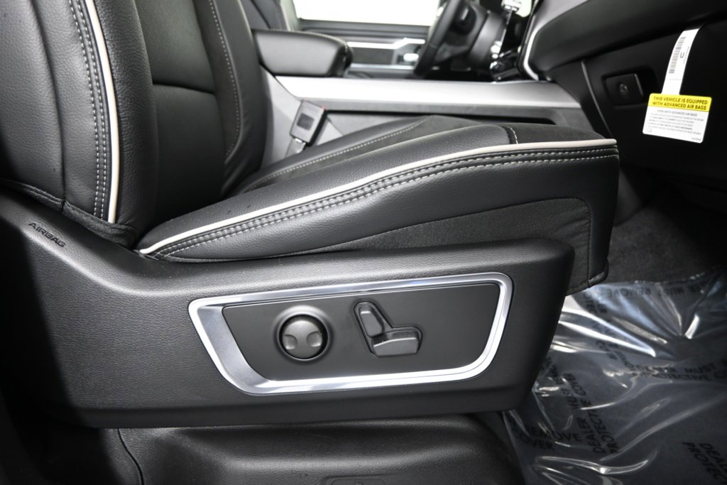New 2026 RAM 1500 Laramie w/ Night Edition image 15