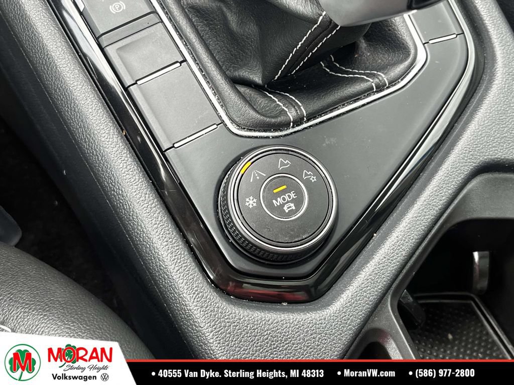 Certified 2023 Volkswagen Taos SEL AWD/4WD image 31