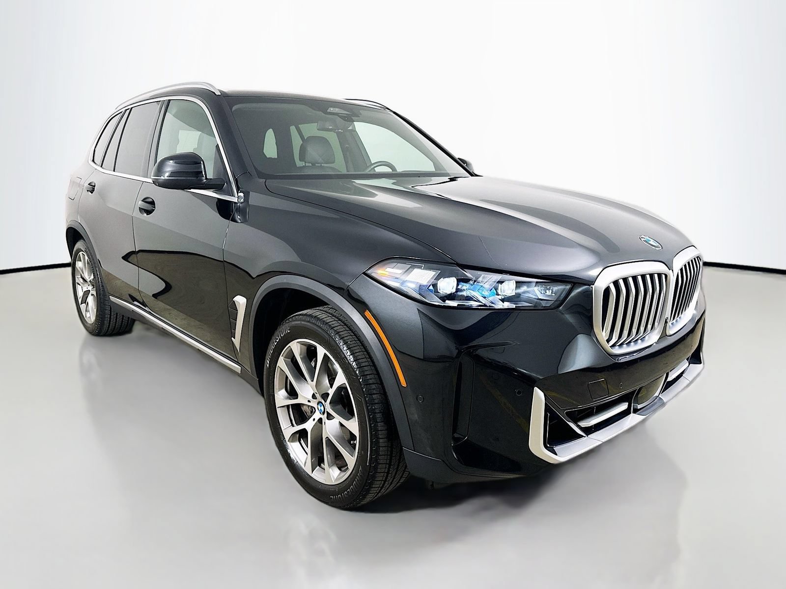 Used 2026 BMW X5 xDrive40i AWD/4WD image 3