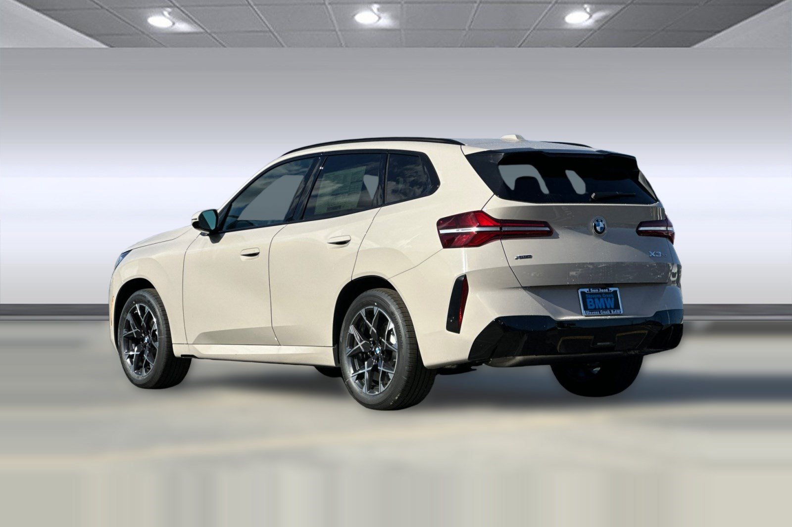 Used 2026 BMW X3 xDrive30i w/ M Sport Package AWD/4WD image 3