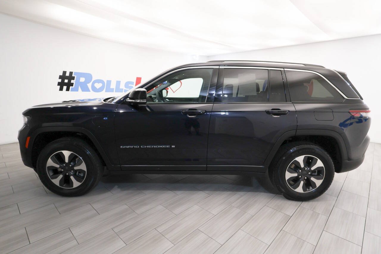 Used 2024 Jeep Grand Cherokee Limited 4xe AWD/4WD image 2