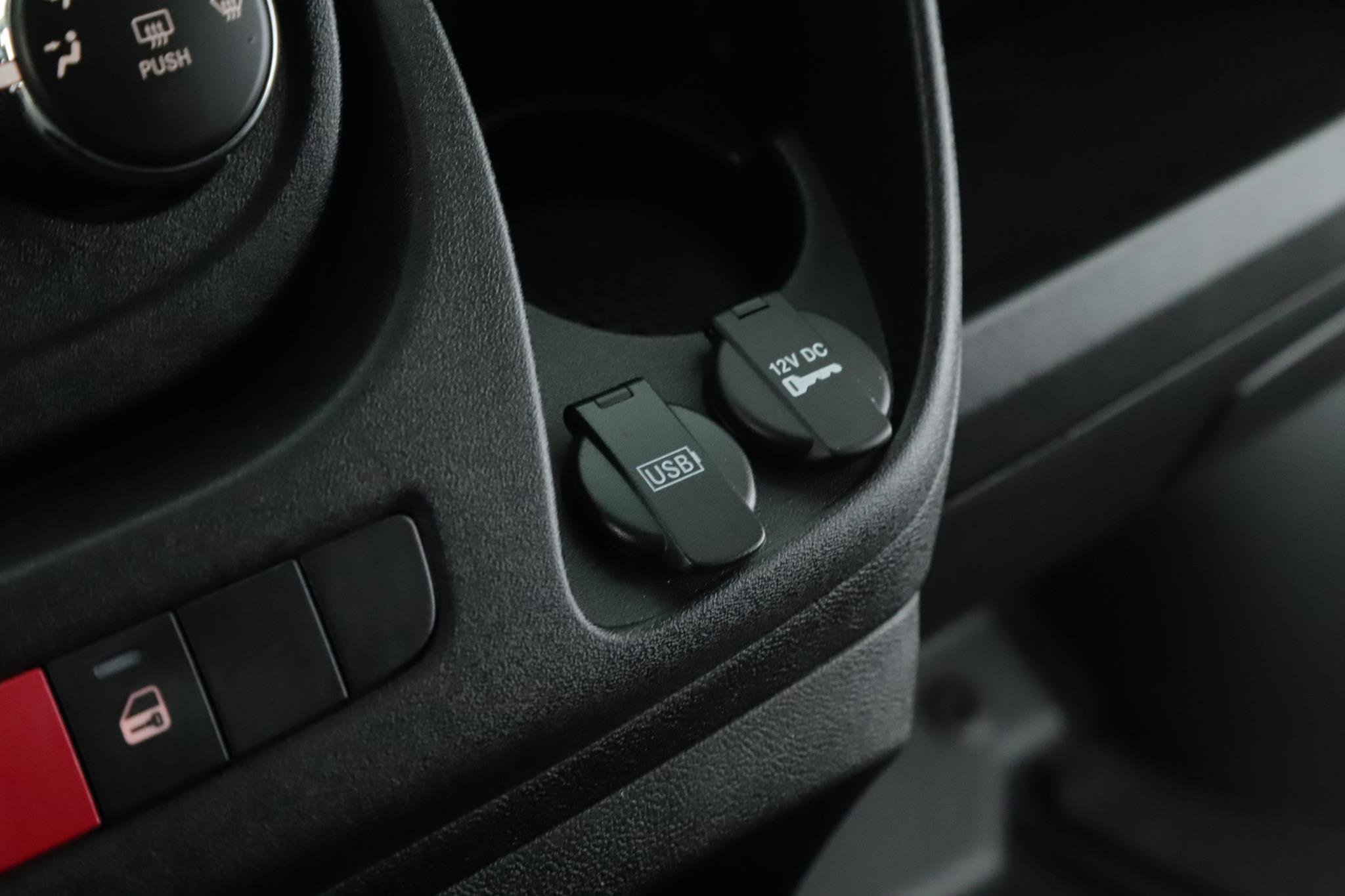 Used 2016 RAM ProMaster 1500 w/ Premium Appearance Group image 15