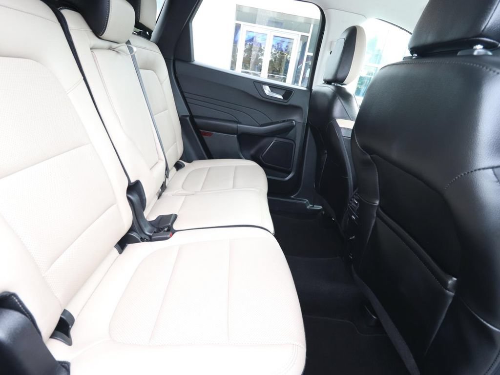 Used 2022 Ford Escape SEL FWD image 23
