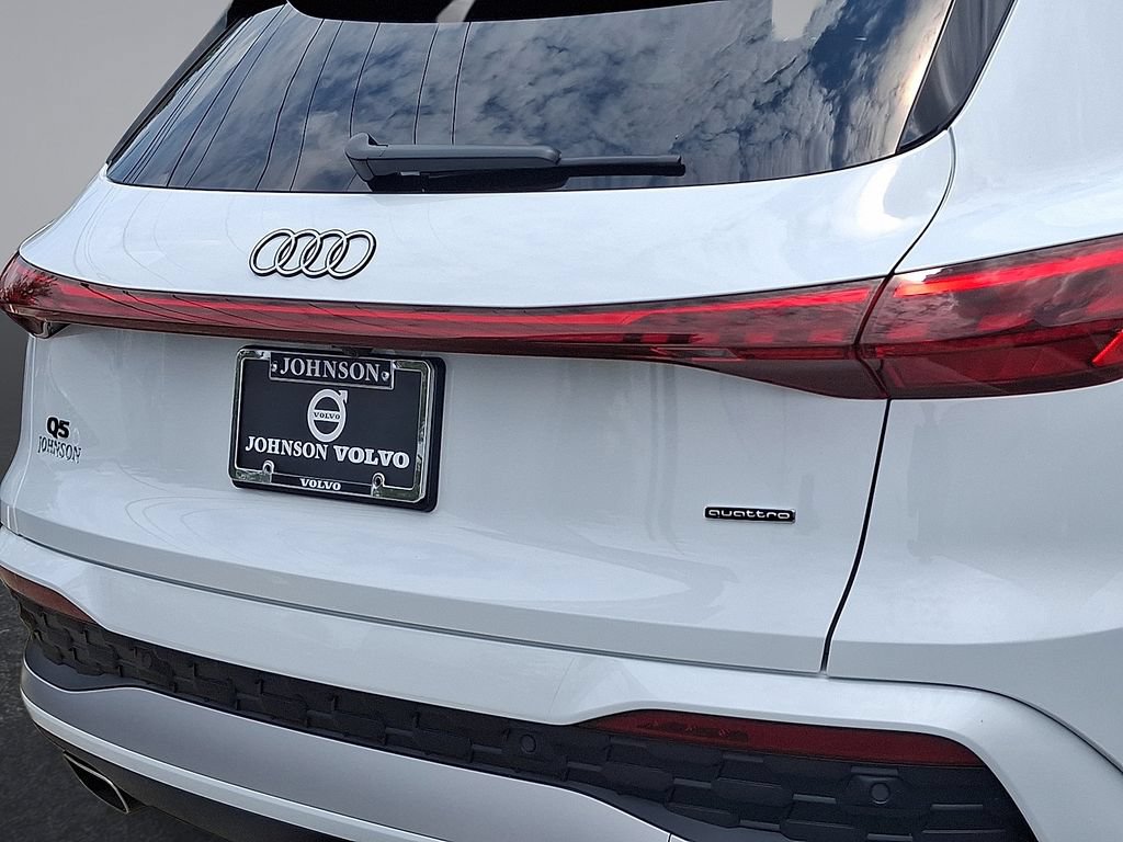 Used 2025 Audi Q5 Premium AWD/4WD image 30