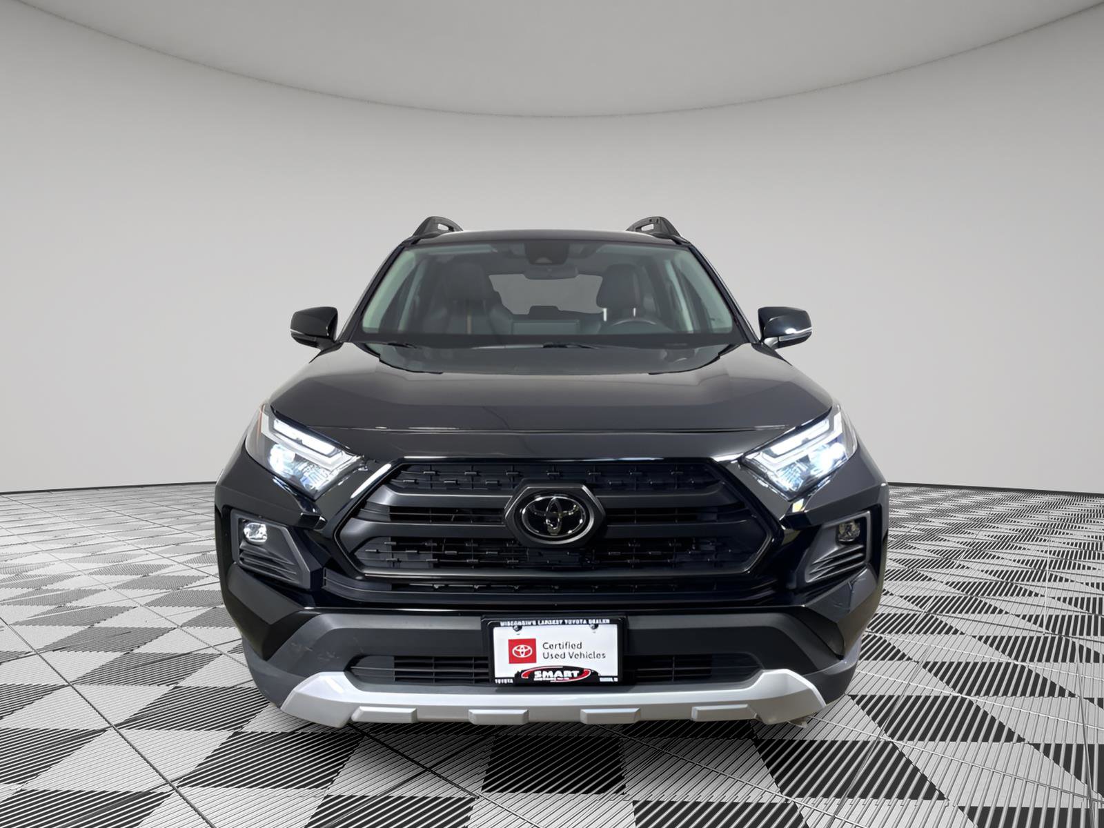 Used 2024 Toyota RAV4 Adventure image 8