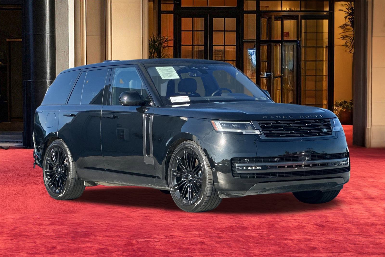 Used 2023 Land Rover Range Rover SE image 8