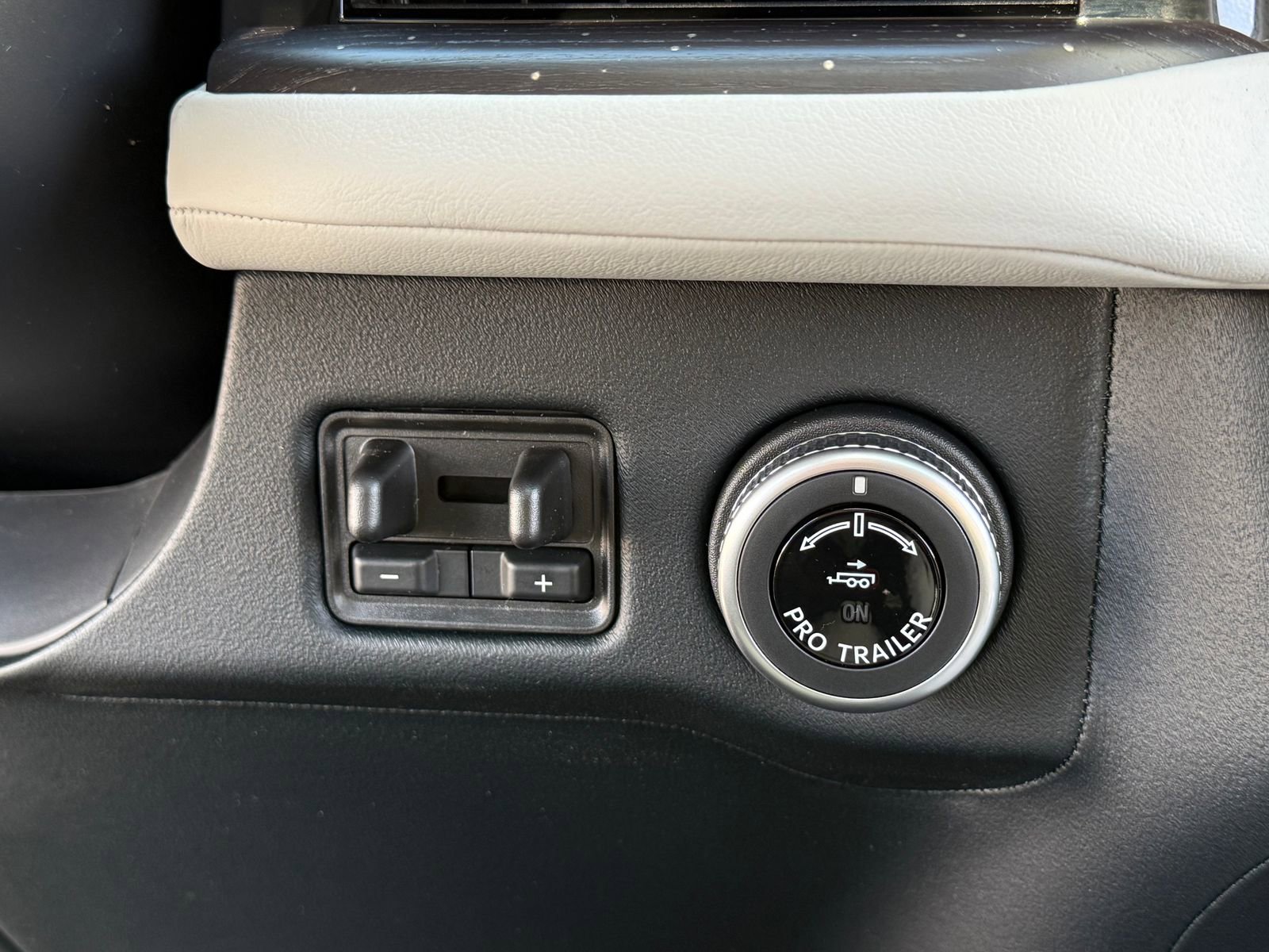 New 2026 Lincoln Navigator Black Label image 36