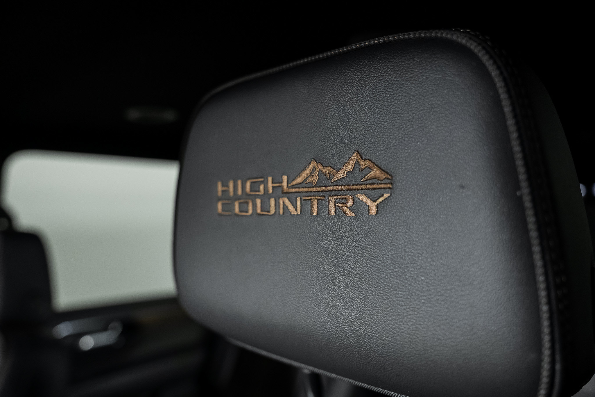 Used 2026 Chevrolet Suburban High Country AWD/4WD image 68