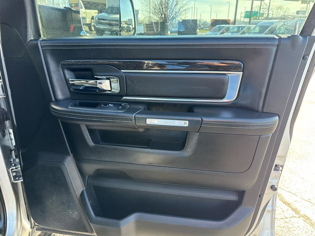 Used 2018 RAM 2500 Limited AWD/4WD image 27