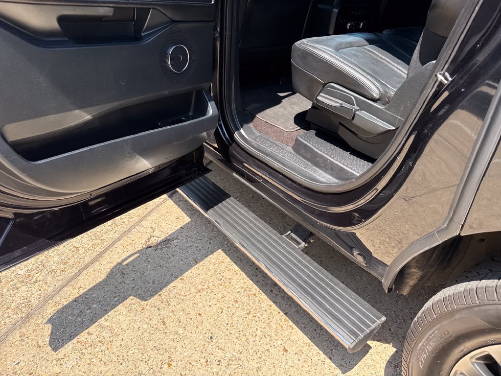Used 2020 Ford Expedition Max Limited RWD image 27
