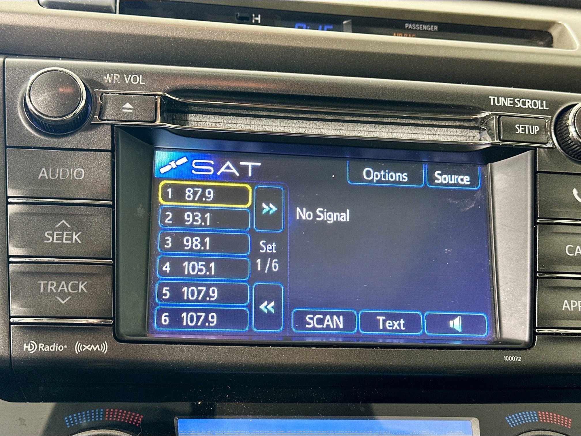 Used 2013 Toyota RAV4 XLE image 19