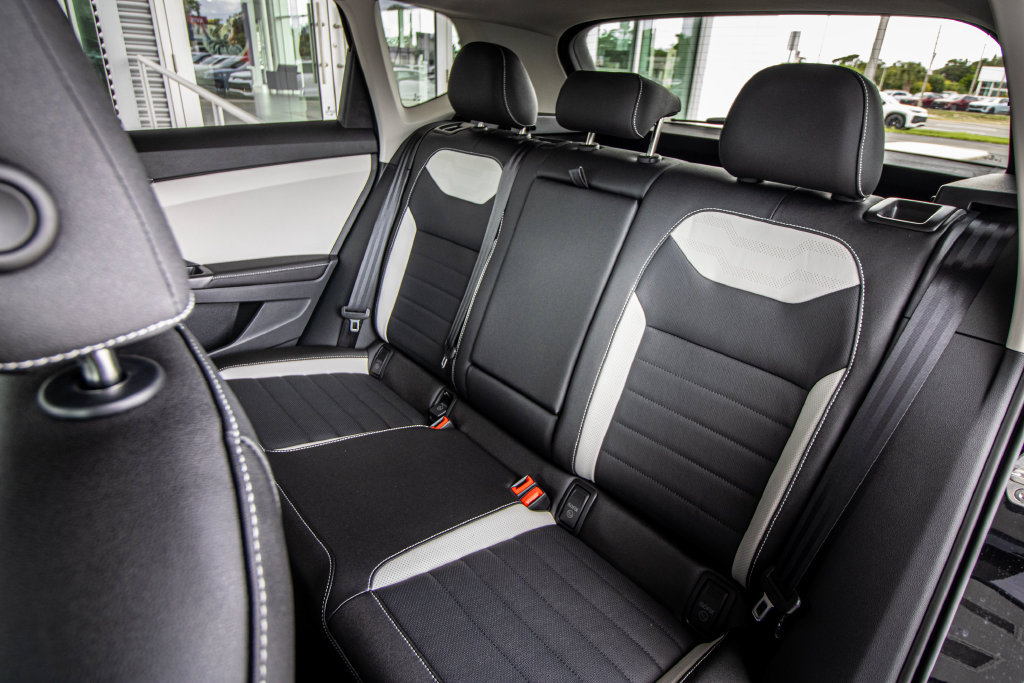 New 2026 Volkswagen Taos SEL AWD/4WD image 27
