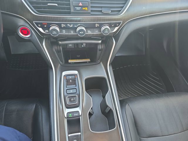 Used 2018 Honda Accord Touring image 21