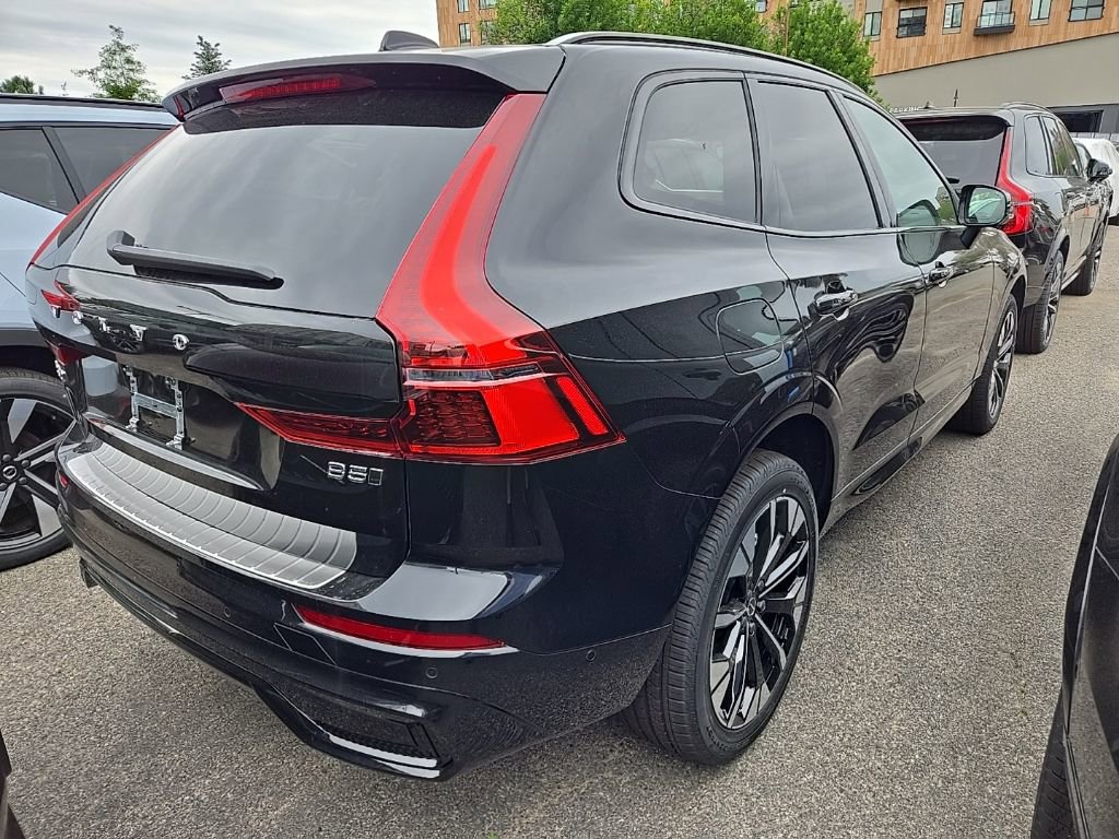 New 2026 Volvo XC60 B5 Plus w/ Protection Package Premier image 4