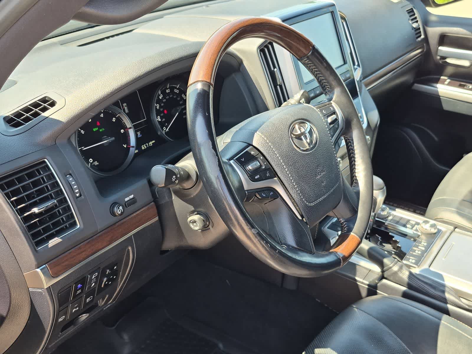 Used 2021 Toyota Land Cruiser Heritage Edition AWD/4WD image 10
