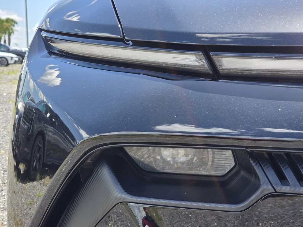 Certified 2025 Chevrolet Equinox EV LT FWD image 12