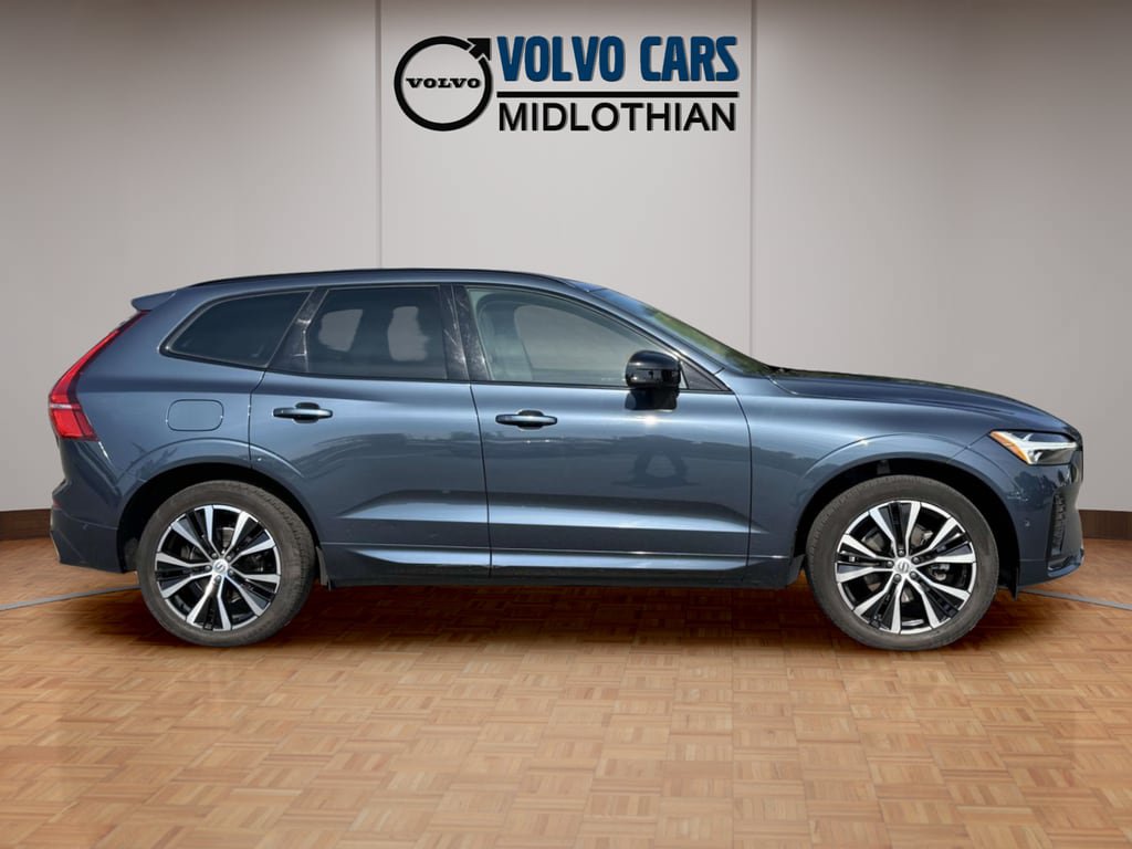 Used 2023 Volvo XC60 B5 Plus AWD/4WD image 18