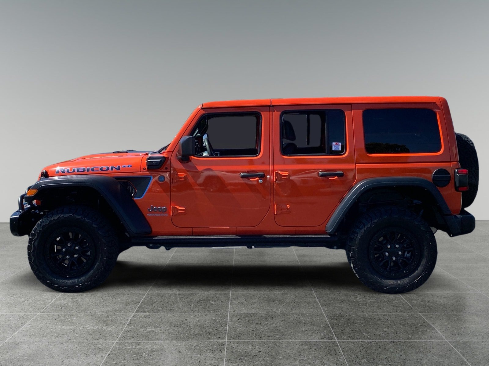 Used 2023 Jeep Wrangler Unlimited Rubicon 4xe AWD/4WD image 2