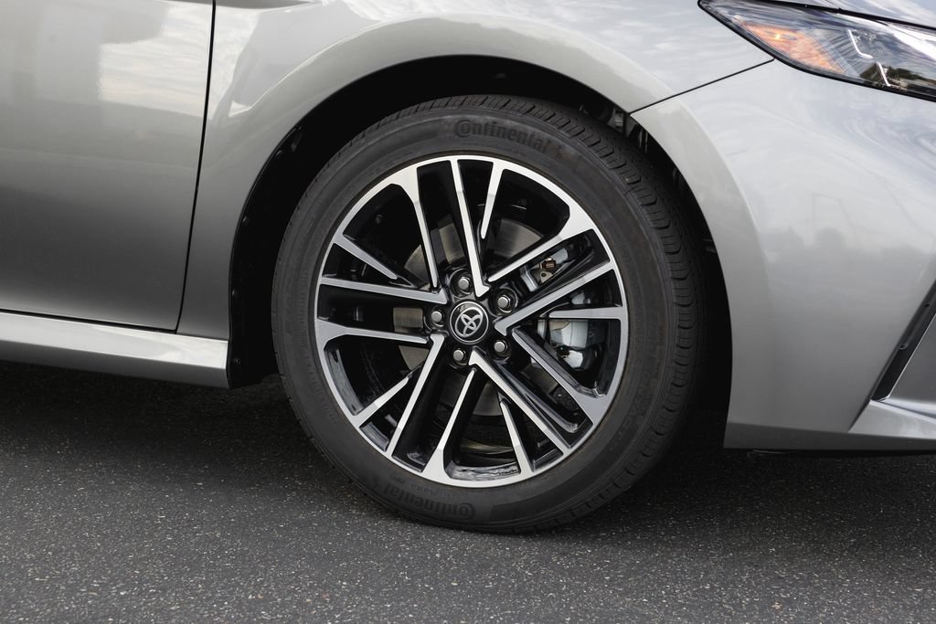 New 2026 Toyota Camry XLE w/ Premium Package FWD image 4