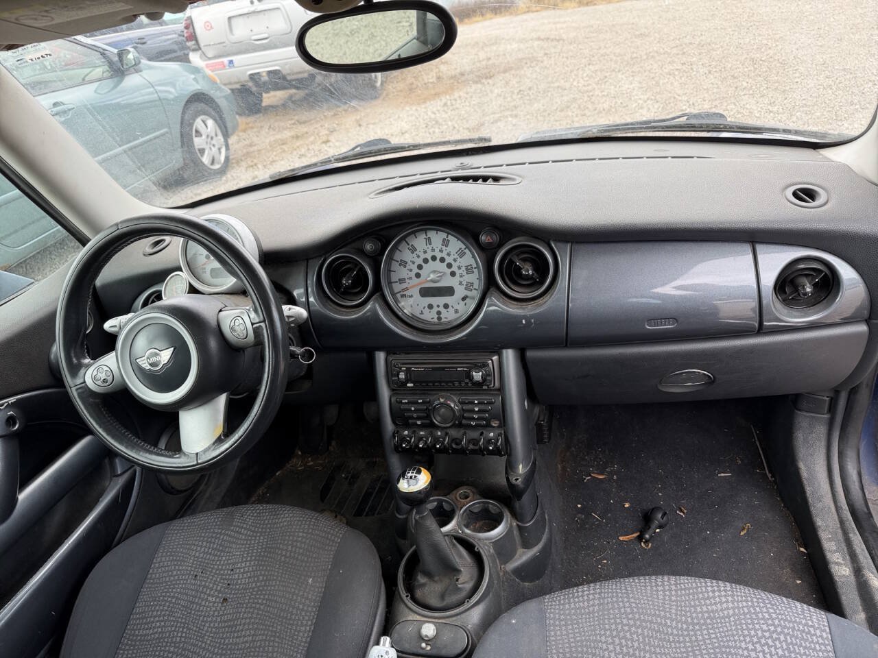 Used 2004 MINI Cooper Hardtop FWD image 26