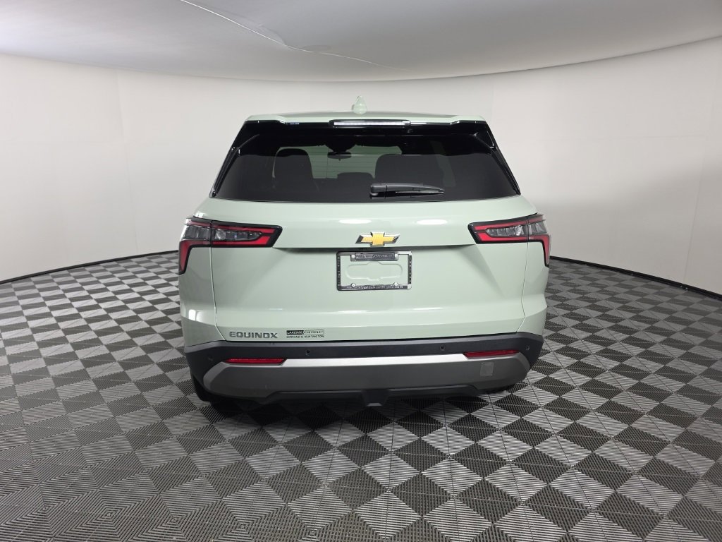 New 2026 Chevrolet Equinox LT image 4