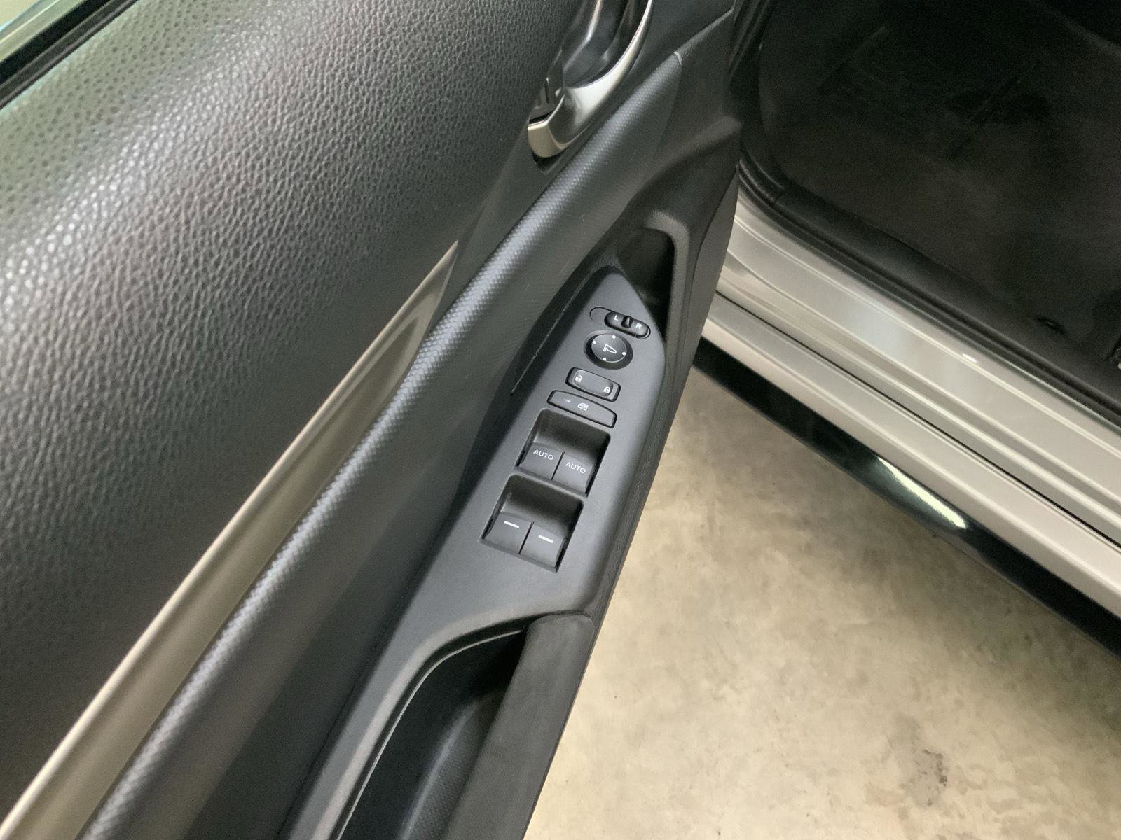 Used 2018 Honda Civic Sport image 15