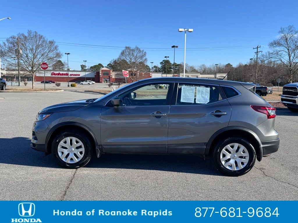 Used 2020 Nissan Rogue Sport S image 3
