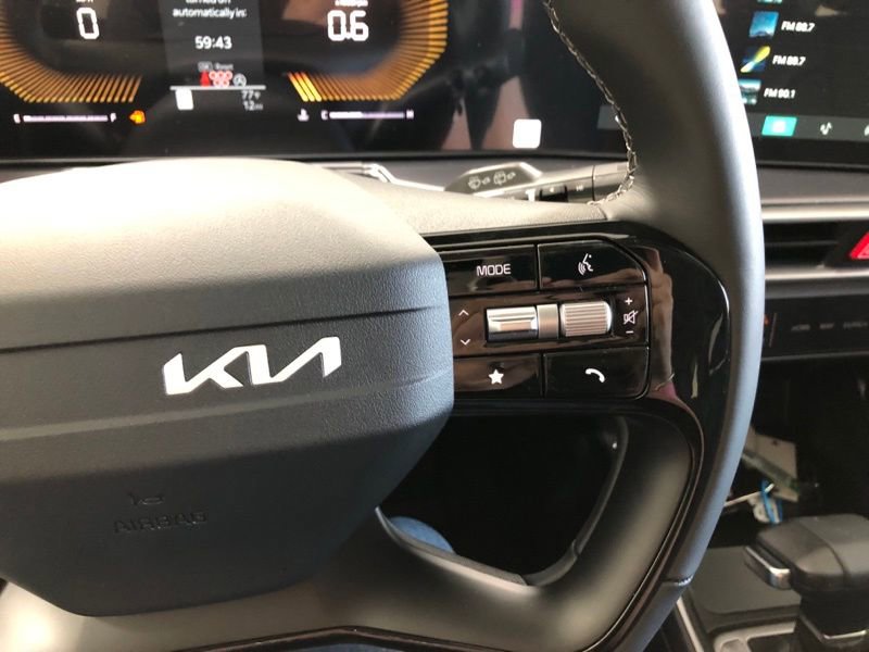 New 2026 Kia Sorento S w/ S Panoramic Sunroof Package image 51