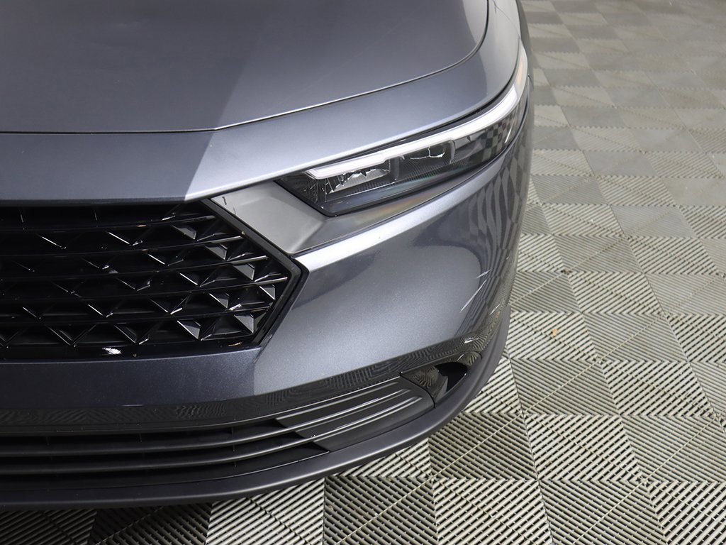 Certified 2025 Honda Accord SE image 14