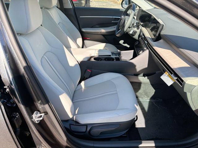 New 2026 Hyundai Sonata SEL FWD image 27