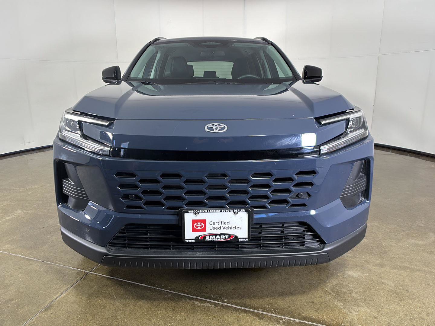 Used 2026 Toyota RAV4 XLE Premium AWD/4WD image 6
