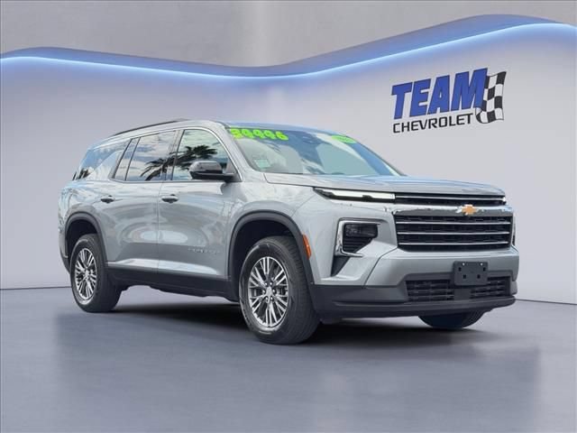 Certified 2025 Chevrolet Traverse LT FWD image 5