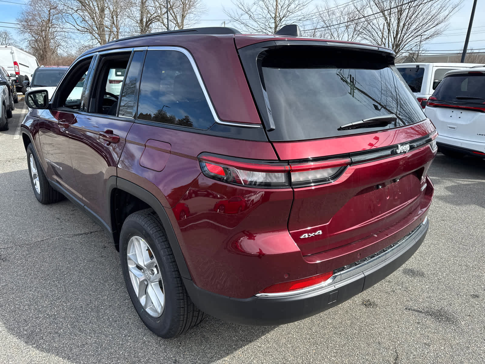 New 2025 Jeep Grand Cherokee Laredo X w/ Trailer Tow Package image 4