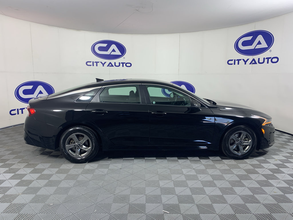 Used 2023 Kia K5 LXS FWD image 2